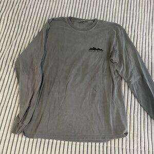 Nature Backs Gray Long Sleeve Tee